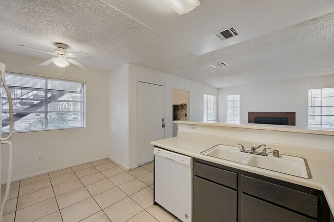 Building Photo - 4651 Amberleigh Ln