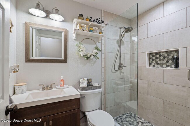 Building Photo - 4357 Ligustrum Dr