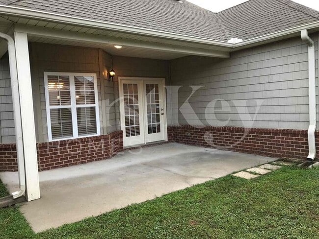 Building Photo - 1088 Fairbank Ln