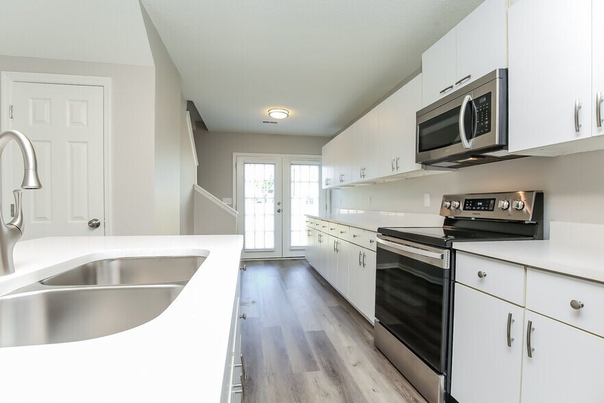 Building Photo - 5053 Cornelius Dr