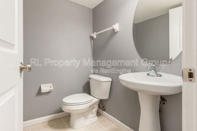 Building Photo - 4820 Annual Dr
