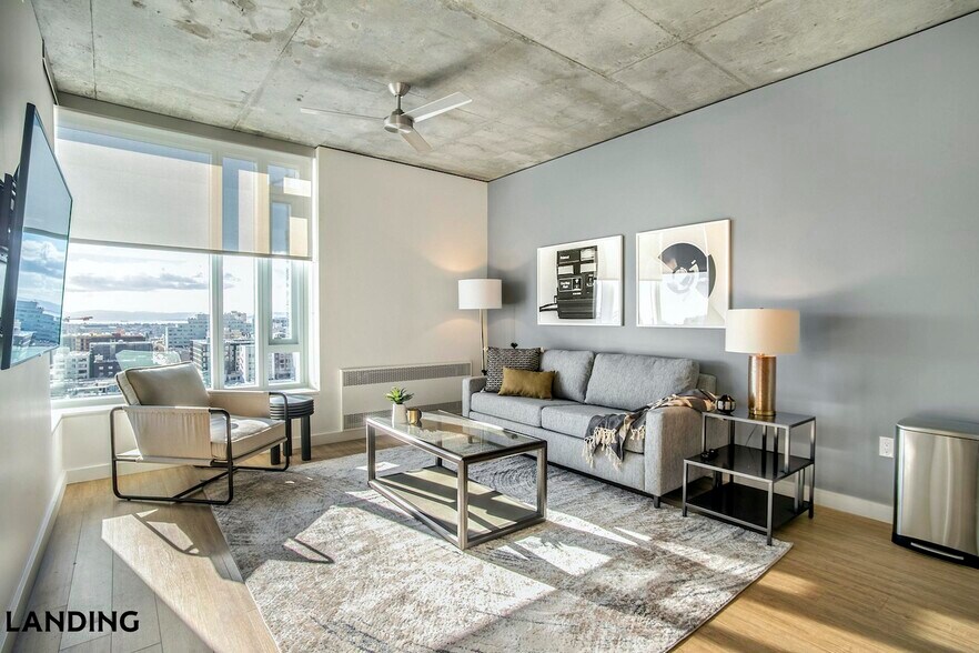 Building Photo - 1529 N Fremont St