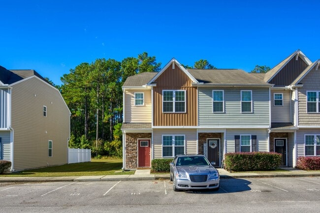 Building Photo - 113 Beacon Woods Dr