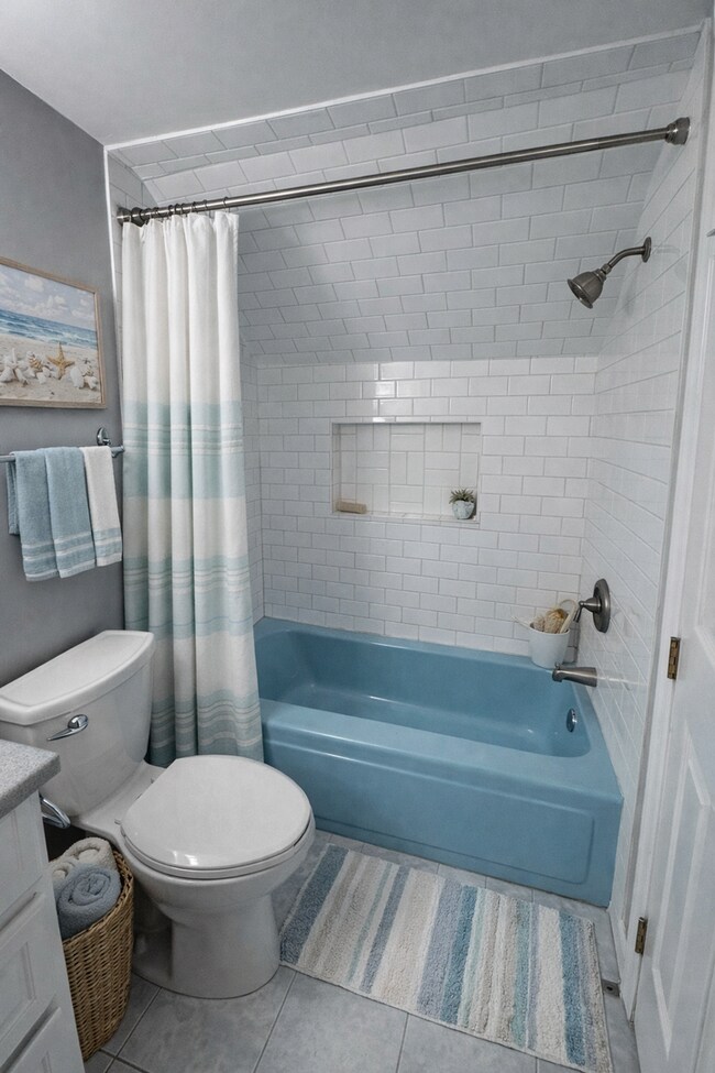 Building Photo - 103 W 2nd St