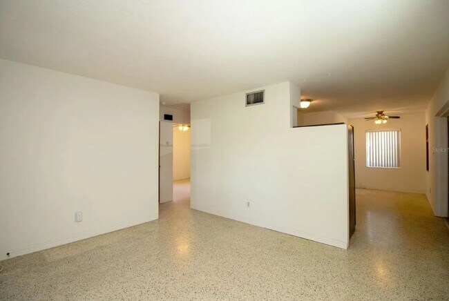 Building Photo - For Rent – Move-In Ready Gem with Modern U...