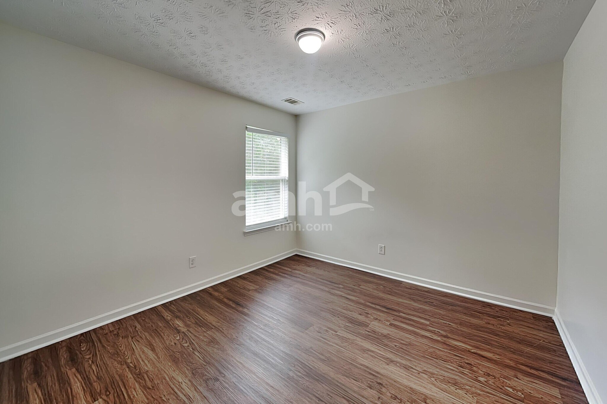Building Photo - 2641 Farmstead Ct