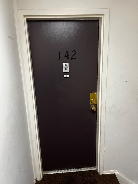 Building Photo - 142 Burgundy Hill Ln