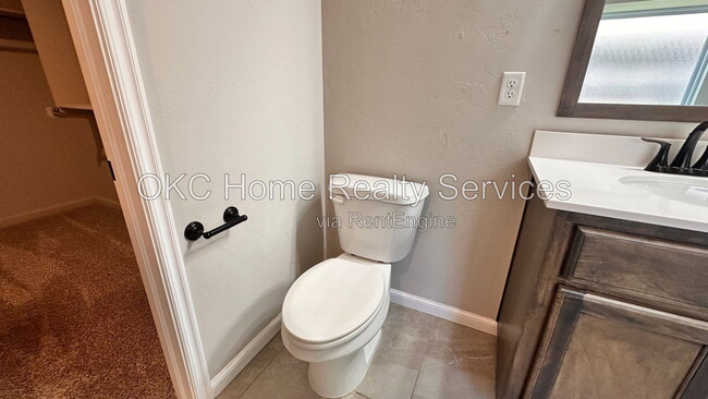 Building Photo - 7724 Windstone Dr