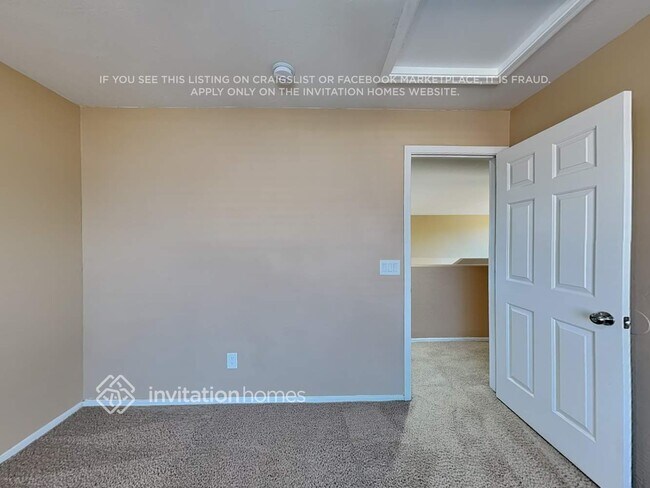 Building Photo - 1441 E Thornton Ave