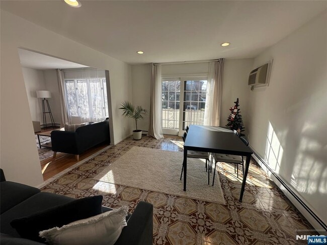 Building Photo - 531 US-1