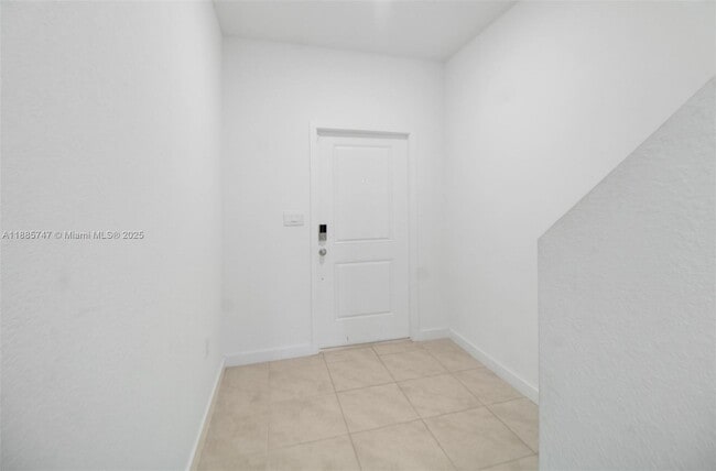 Building Photo - 896 NW 3rd Terrace