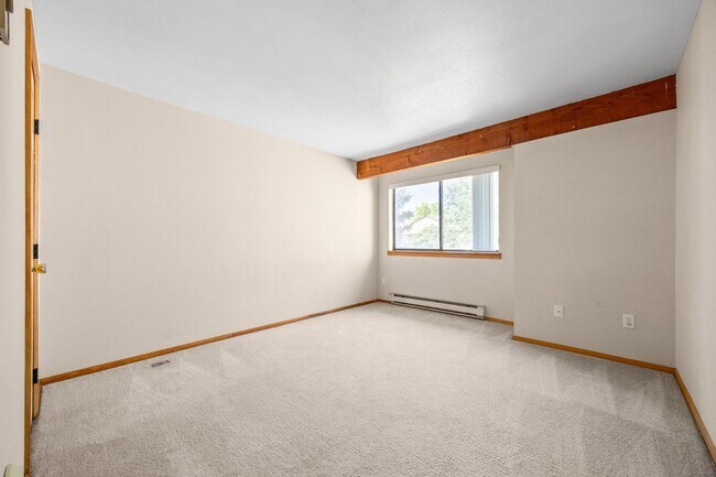 Building Photo - Bright & Peaceful 2BR Condo in South Bould...