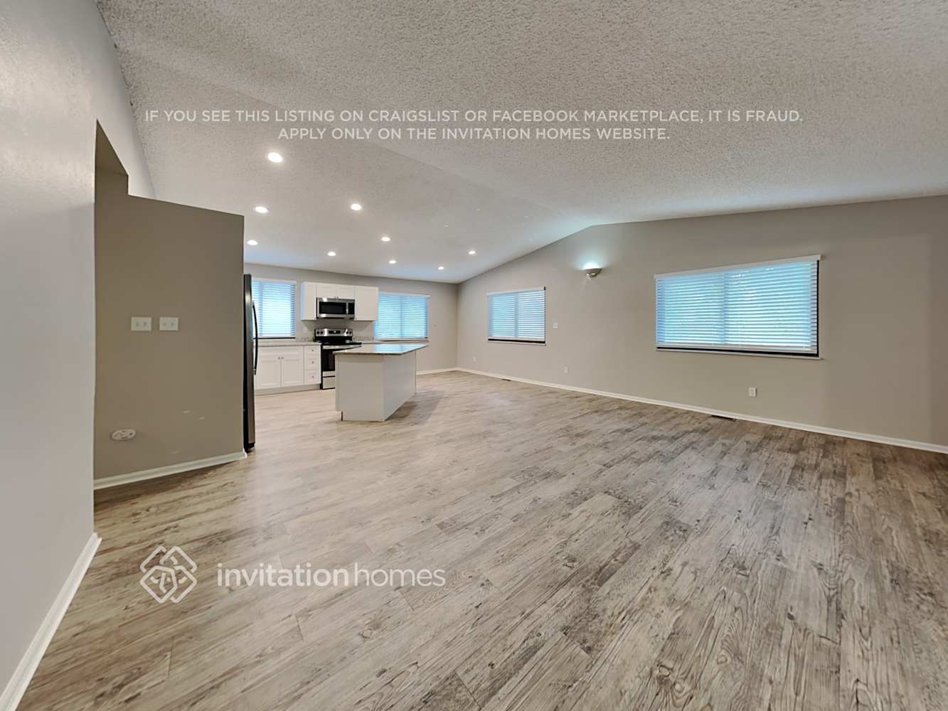 Building Photo - 5004 Hackamore Dr N