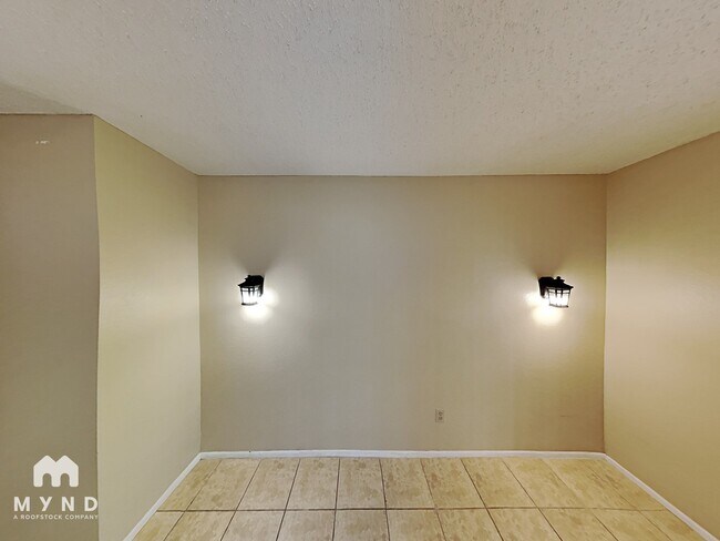 Building Photo - 21638 Longwood