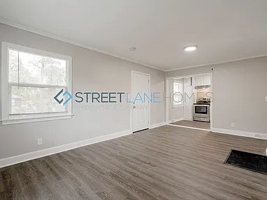 Building Photo - 736 Isaac St