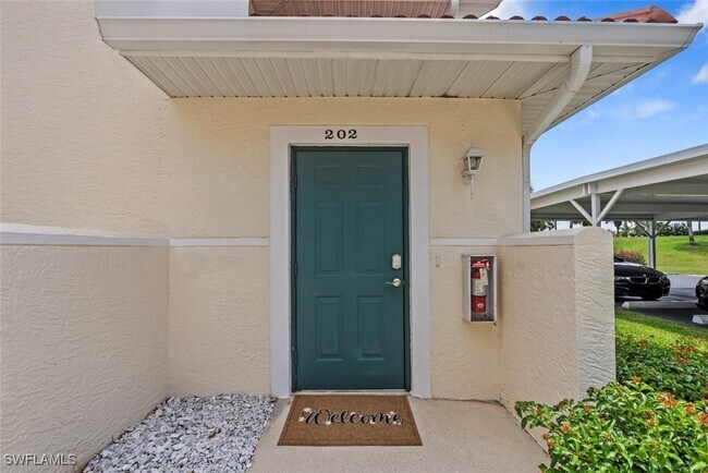 Building Photo - 4970 Deerfield Way