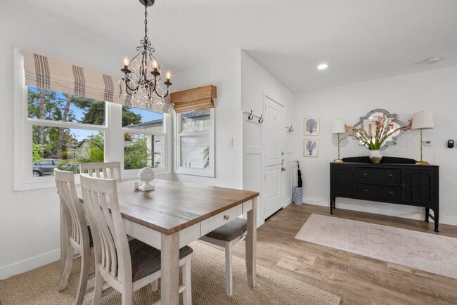 Building Photo - Charming 3 Bedroom, 2 Bath Craftsman Home ...