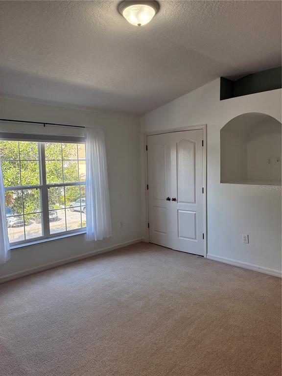 Building Photo - 1110 Sleepy Oak Dr