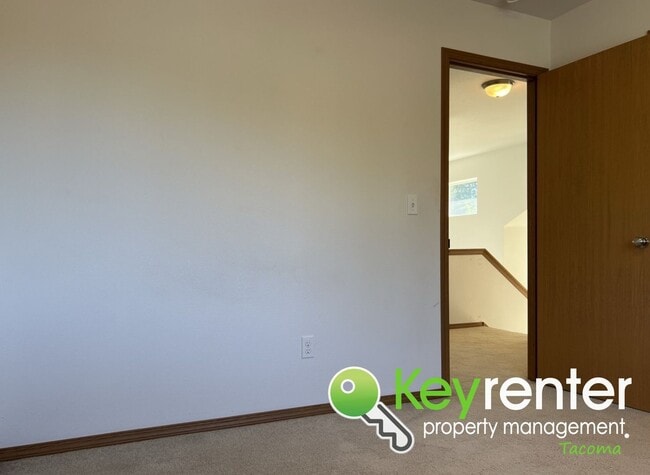 Building Photo - Fern Hill Family Home: Jack & Jill Bath, F...