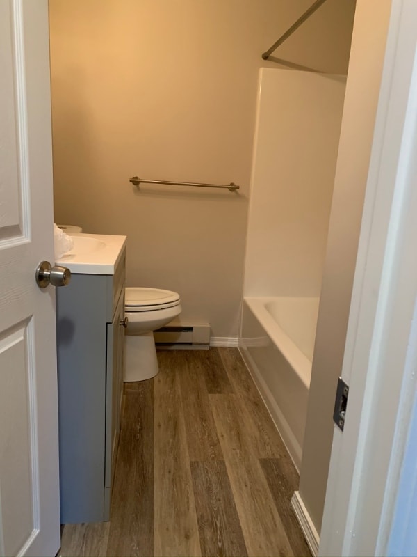 Building Photo - 56 Hall St