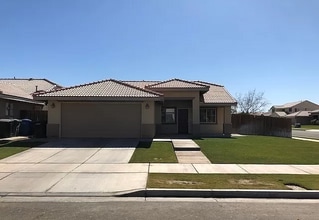 Building Photo - 363 Foxtrail Dr