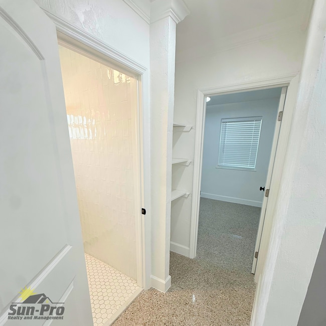 Building Photo - 750 Bethune St