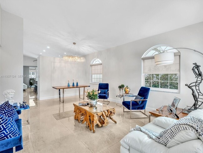 Building Photo - 357 NW 154 Ave