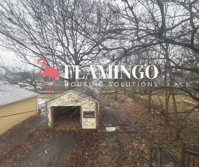 Building Photo - 725 Maplehurst Ave