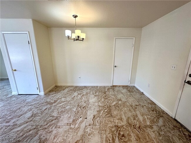 Building Photo - 5277 S Westwind Rd