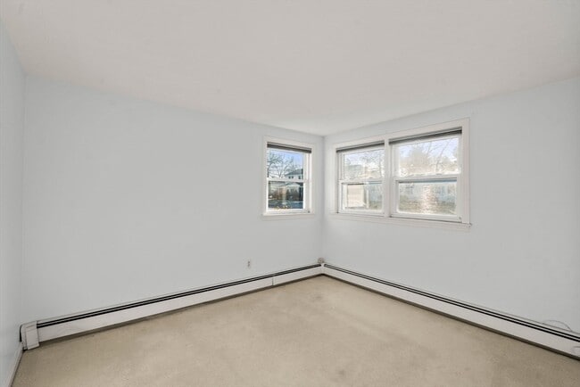 Building Photo - 8 Stanley St