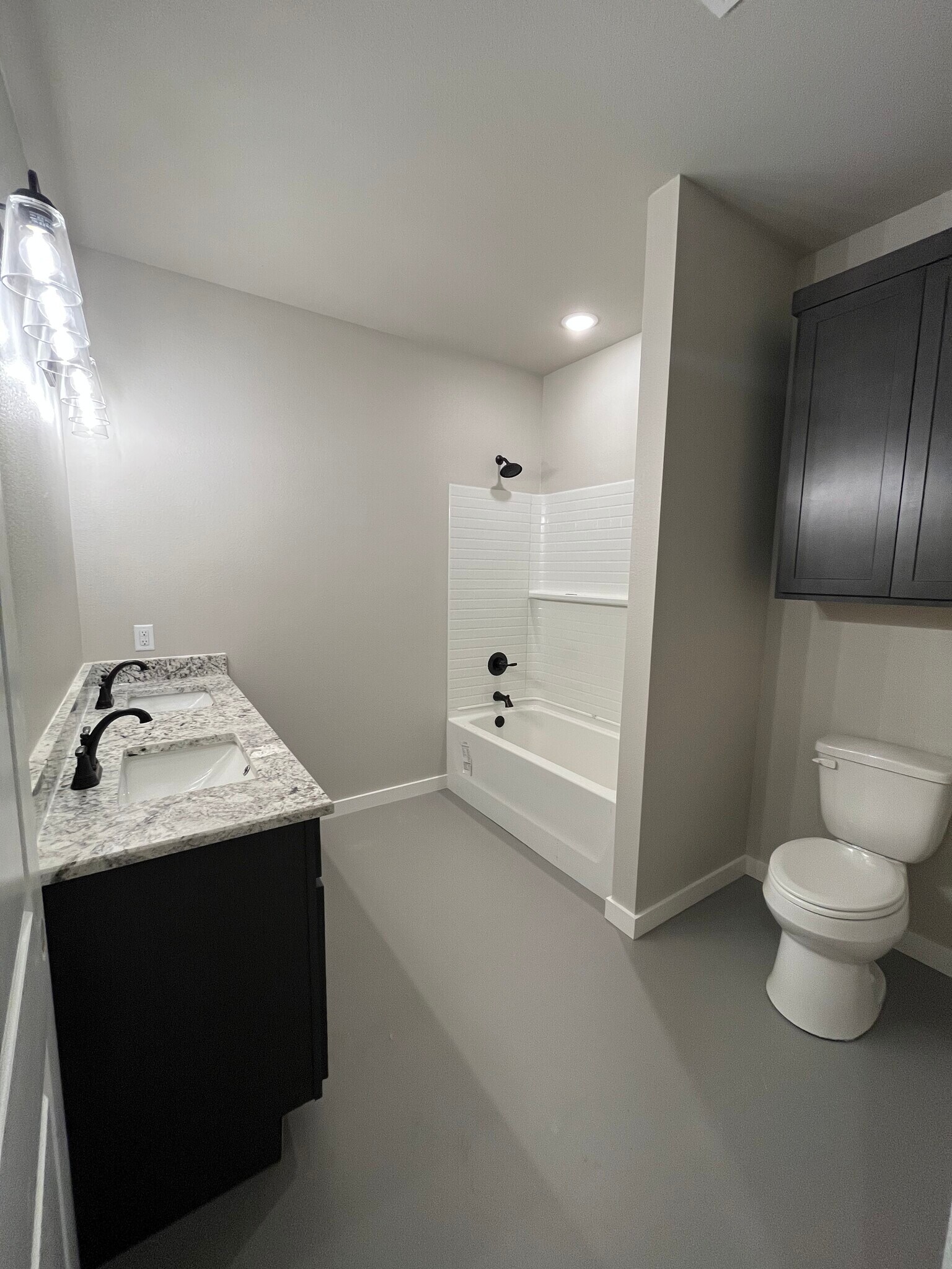 Building Photo - 11000 County Road 152 W