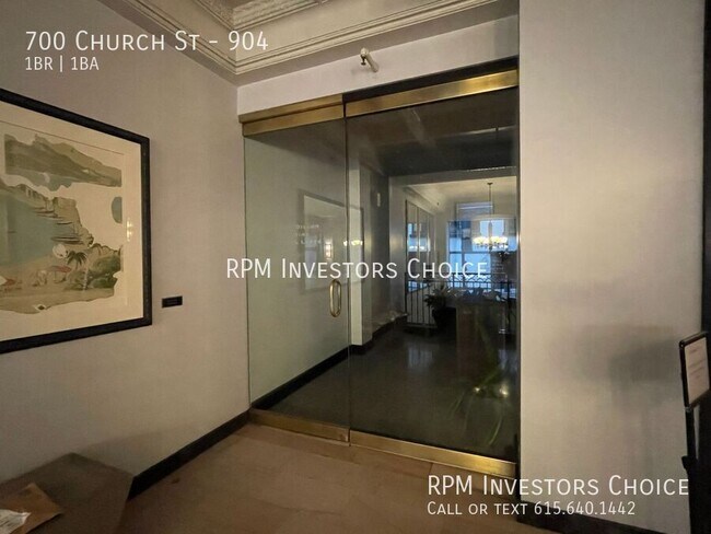 Building Photo - 700 Church St