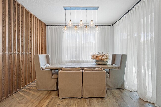 Building Photo - 1465 Bursera Ter