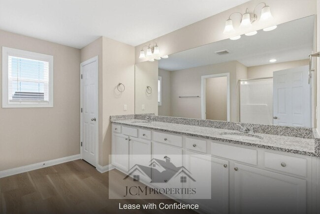 Building Photo - 117 Lambert Fld