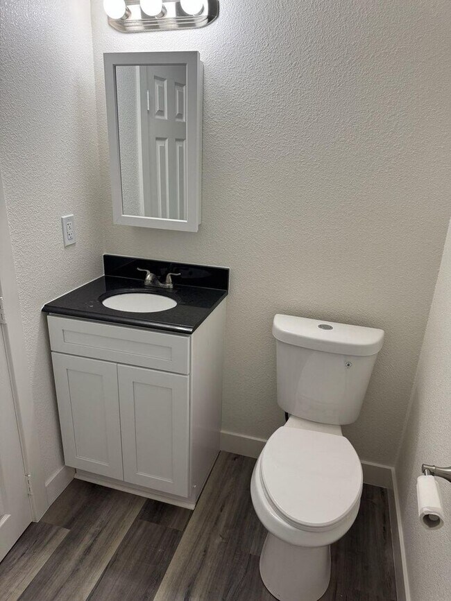 Building Photo - Completely remodeled - 2 Bedroom Home on Corner Lot!