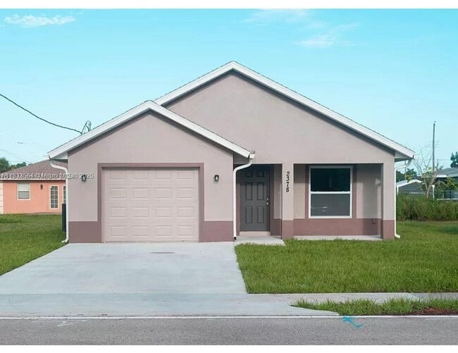 Primary Photo - 2378 Highland Ave