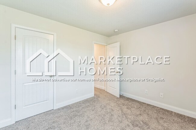Building Photo - 2488 Marion Ln