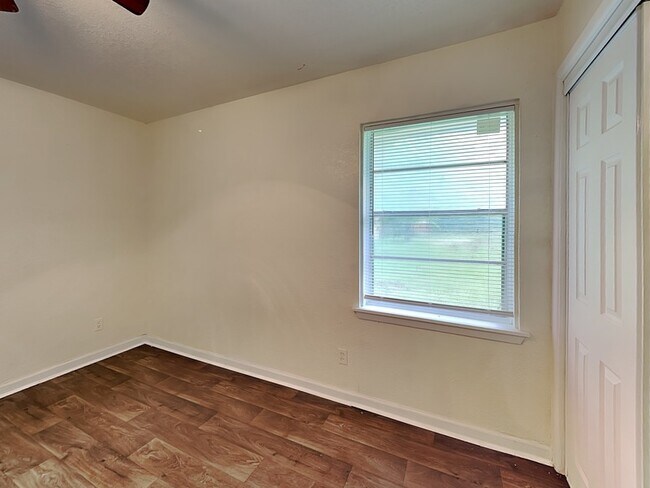 Building Photo - 7207 Arborcrest Dr