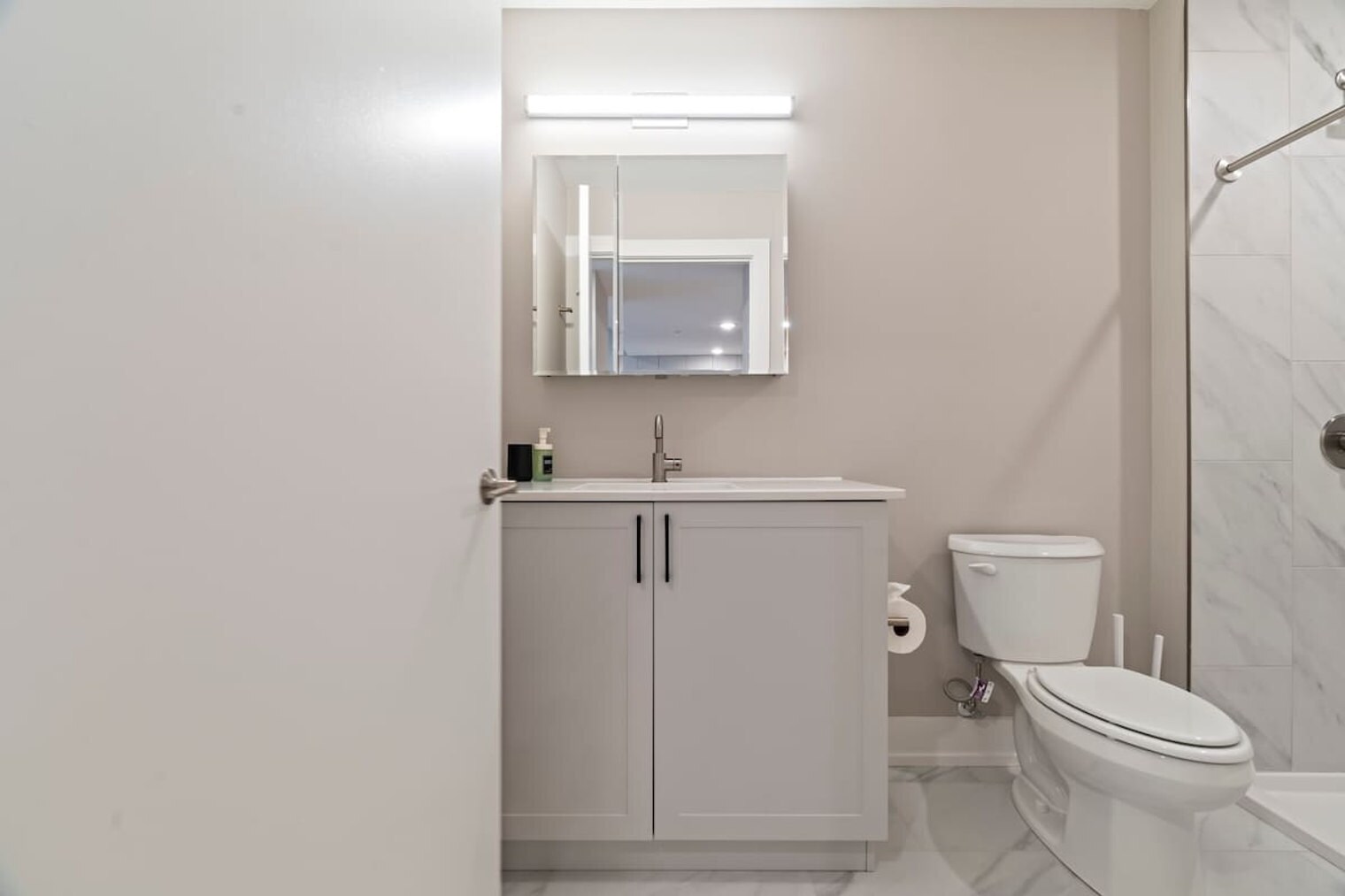 Building Photo - 901 Canal St