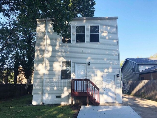 Building Photo - 3138 Sutton Blvd