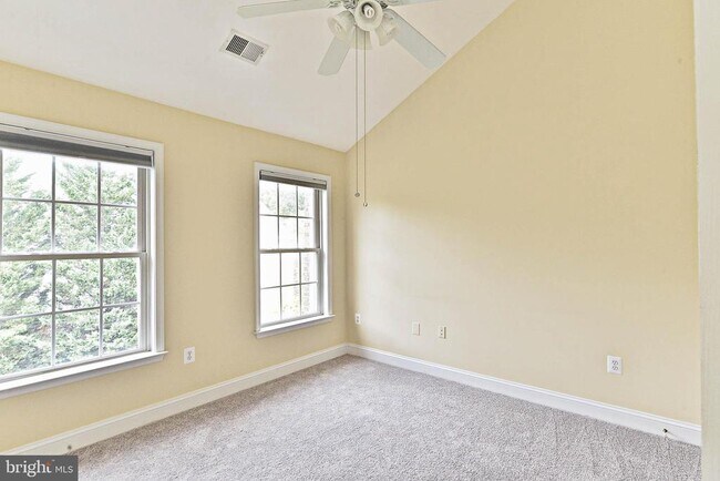 Building Photo - 12035 Treeline Way