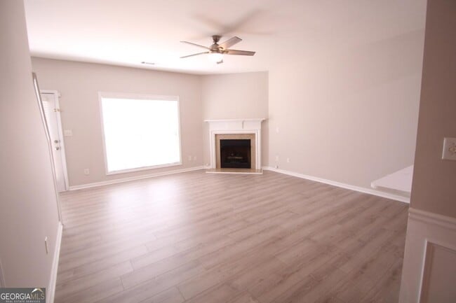 Building Photo - 2173 Executive Dr N