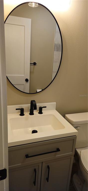 Building Photo - 755 Bloxam Ave