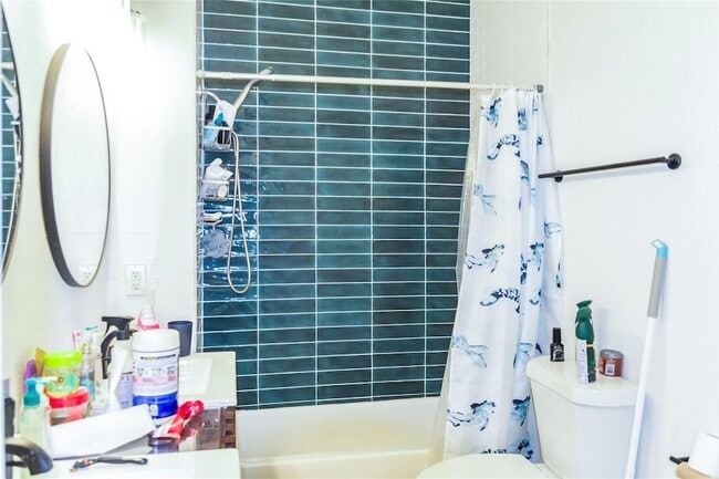 Building Photo - 3410 Speedway