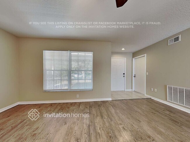 Building Photo - 5803 Meadowpark Pl