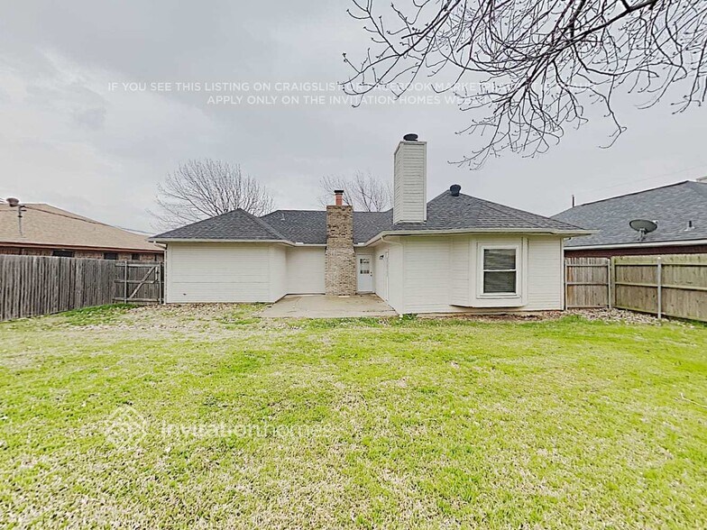 Building Photo - 6808 Running Creek Dr