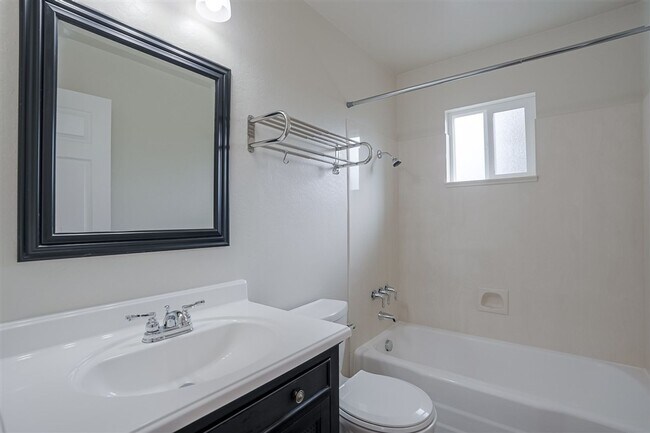 Building Photo - 2111 Nolte Dr