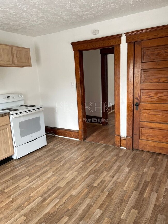 Building Photo - 2325 4th St NW