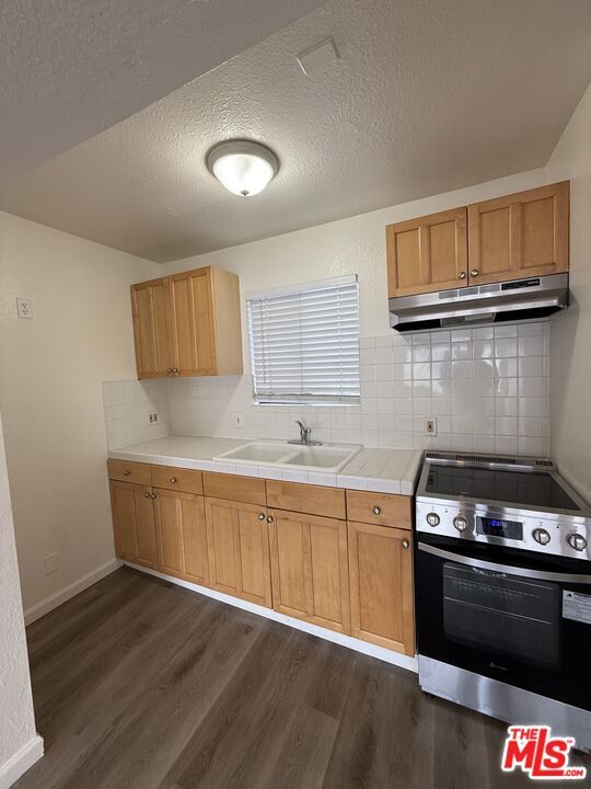 Building Photo - 1816 N Gramercy Pl