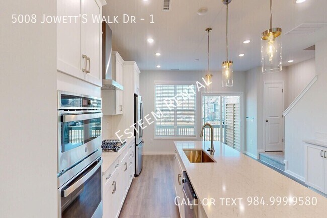 Building Photo - 5008 Jowett's Walk Dr